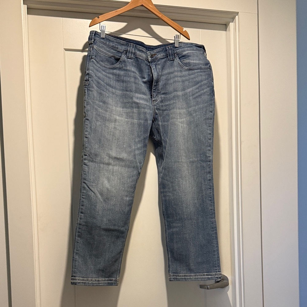 Duluth Trading Co Faded Light Blue Men's Straight Jeans